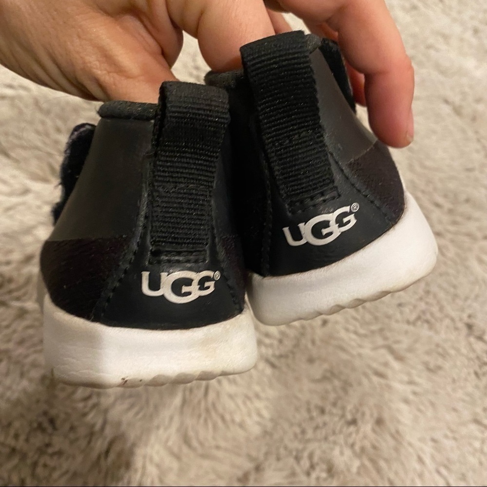 Ugg toddler shoes Velcro black 7 - Picture 4 of 7